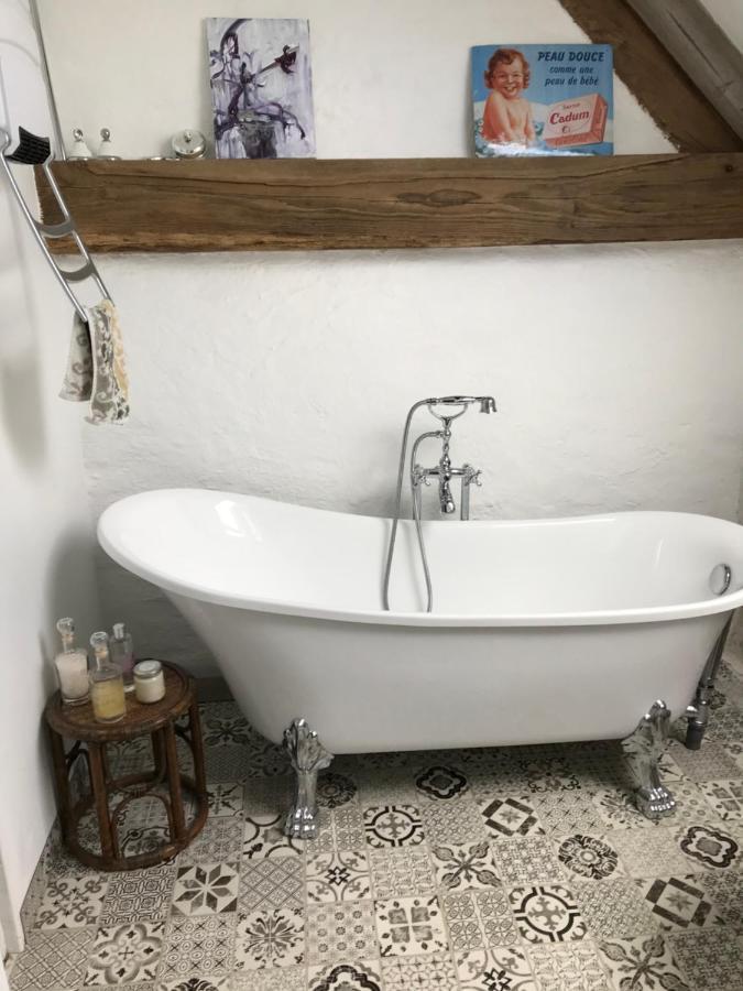 Le Jardin Des Fees Bed & Breakfast Savigny-le-Vieux Exterior foto