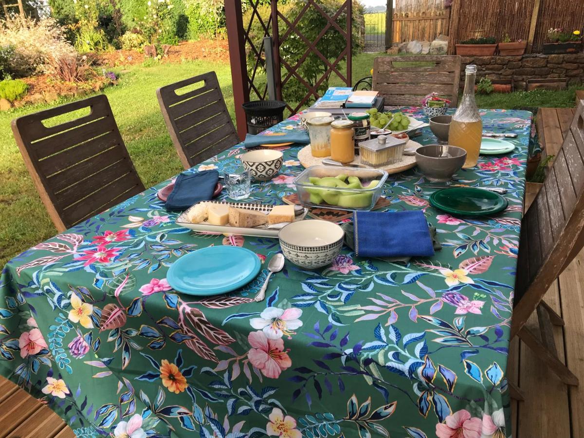 Le Jardin Des Fees Bed & Breakfast Savigny-le-Vieux Exterior foto
