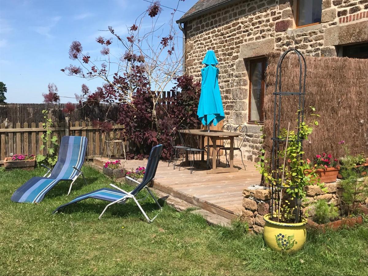 Le Jardin Des Fees Bed & Breakfast Savigny-le-Vieux Exterior foto
